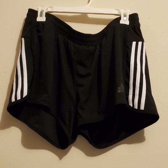 Adidas shorts - Picture 4 of 4